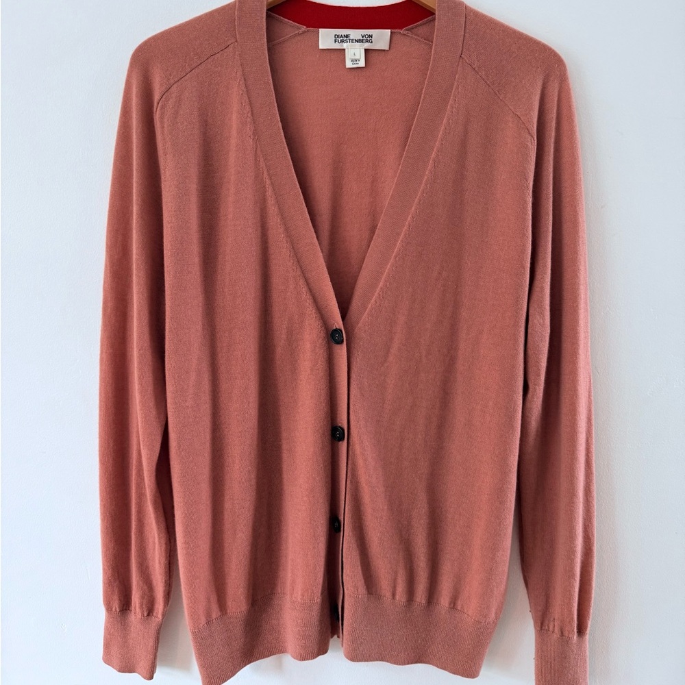 DVF Diane Von Furstenburg Women’s Cashmere Pink Peach V-Neck Cardigan Size Large